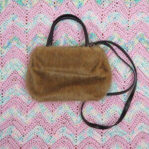Y2K Faux Fur Purse Shoulder Strap Q&A 2000s Cute Kawaii Brown Bag Vintage Egirl